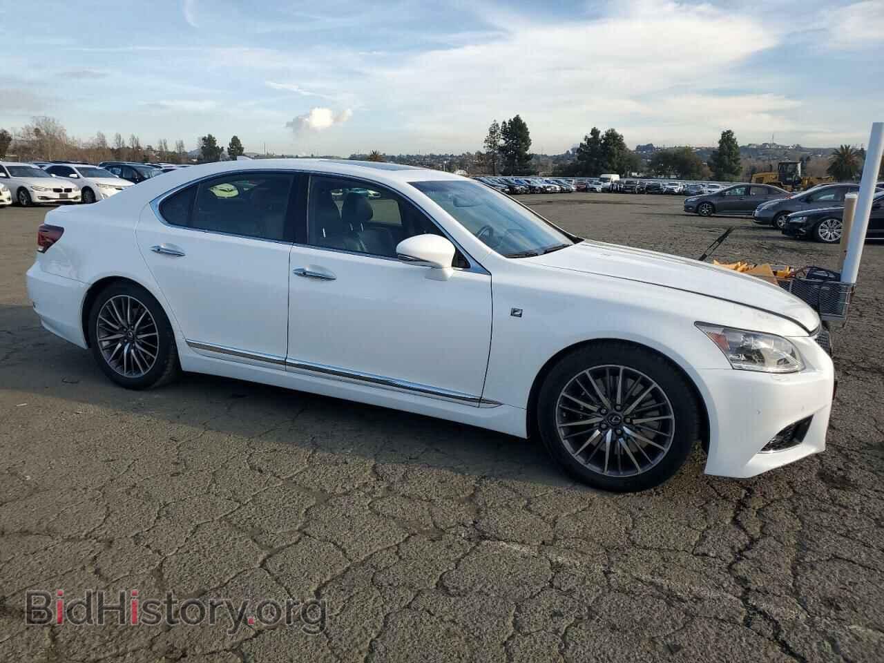 2016 LEXUS LS460 - VIN: JTHBL5EF3G5140145 - Photo 4