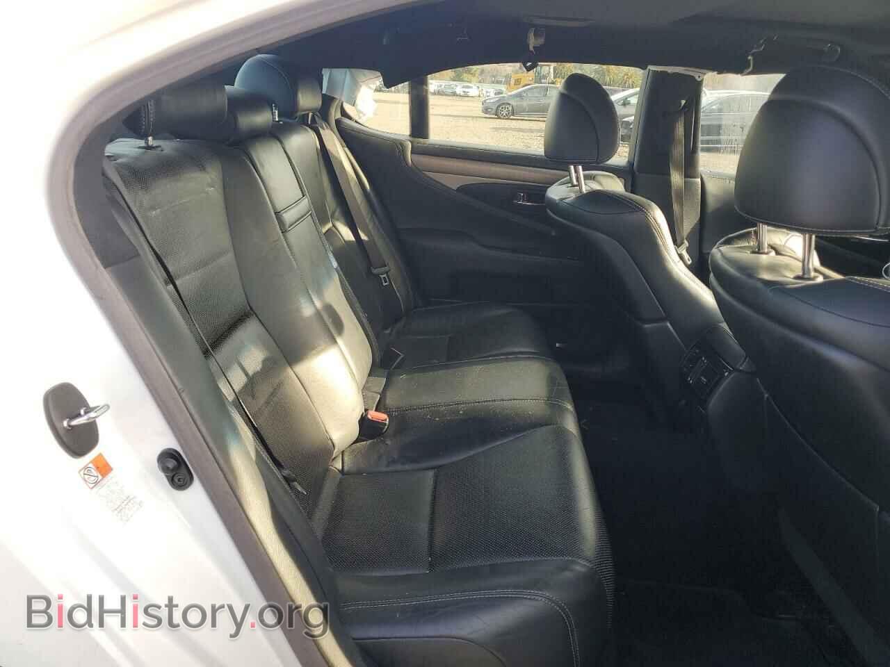 2016 LEXUS LS460 - VIN: JTHBL5EF3G5140145 - Photo 10
