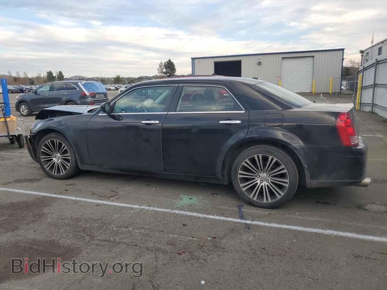 2010 CHRYSLER 300 - VIN: 2C3CA9CT8AH329647 - Фото 2