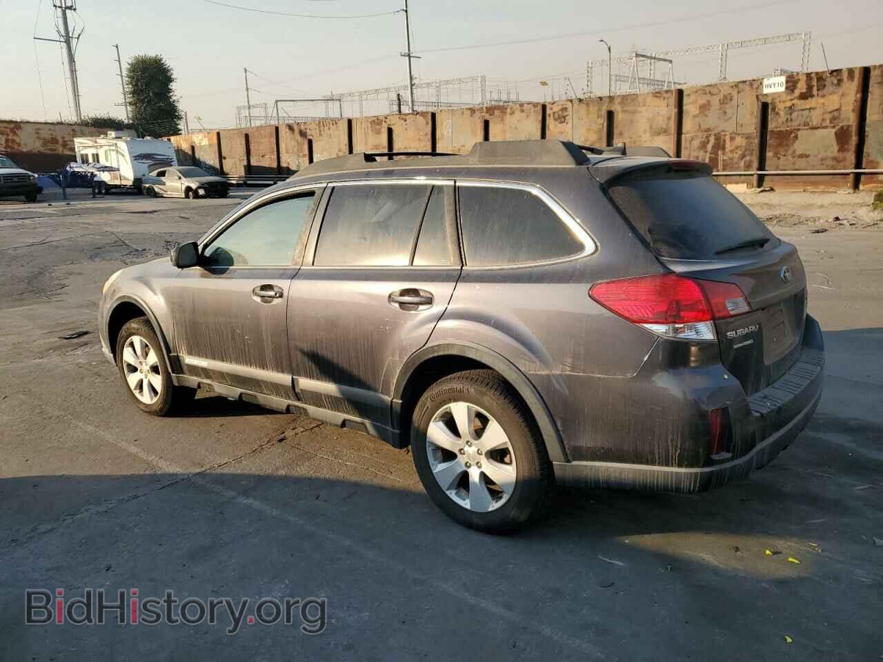 2011 SUBARU OUTBACK - VIN: 4S4BRBLC4B3346887 - Фото 2