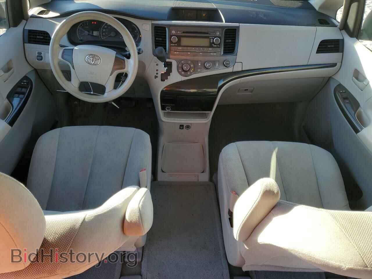 2012 TOYOTA SIENNA - VIN: 5TDKA3DC6CS012408 - Фото 8