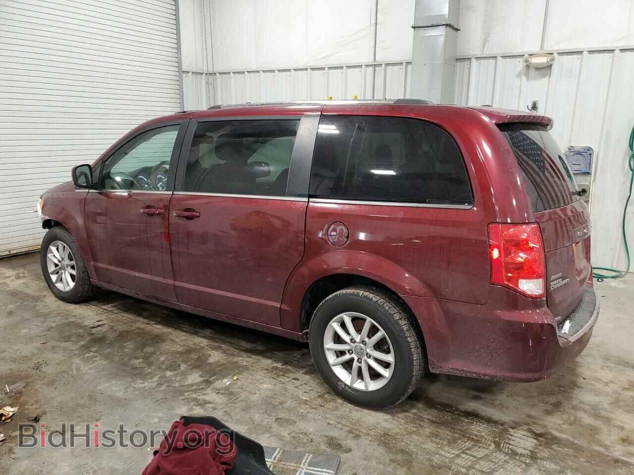 2018 DODGE CARAVAN - VIN: 2C4RDGCG9JR327596 - Фото 2