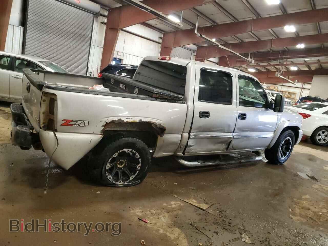 2005 GMC SIERRA - VIN: 2GTEK13TX51376650 - Фото 3