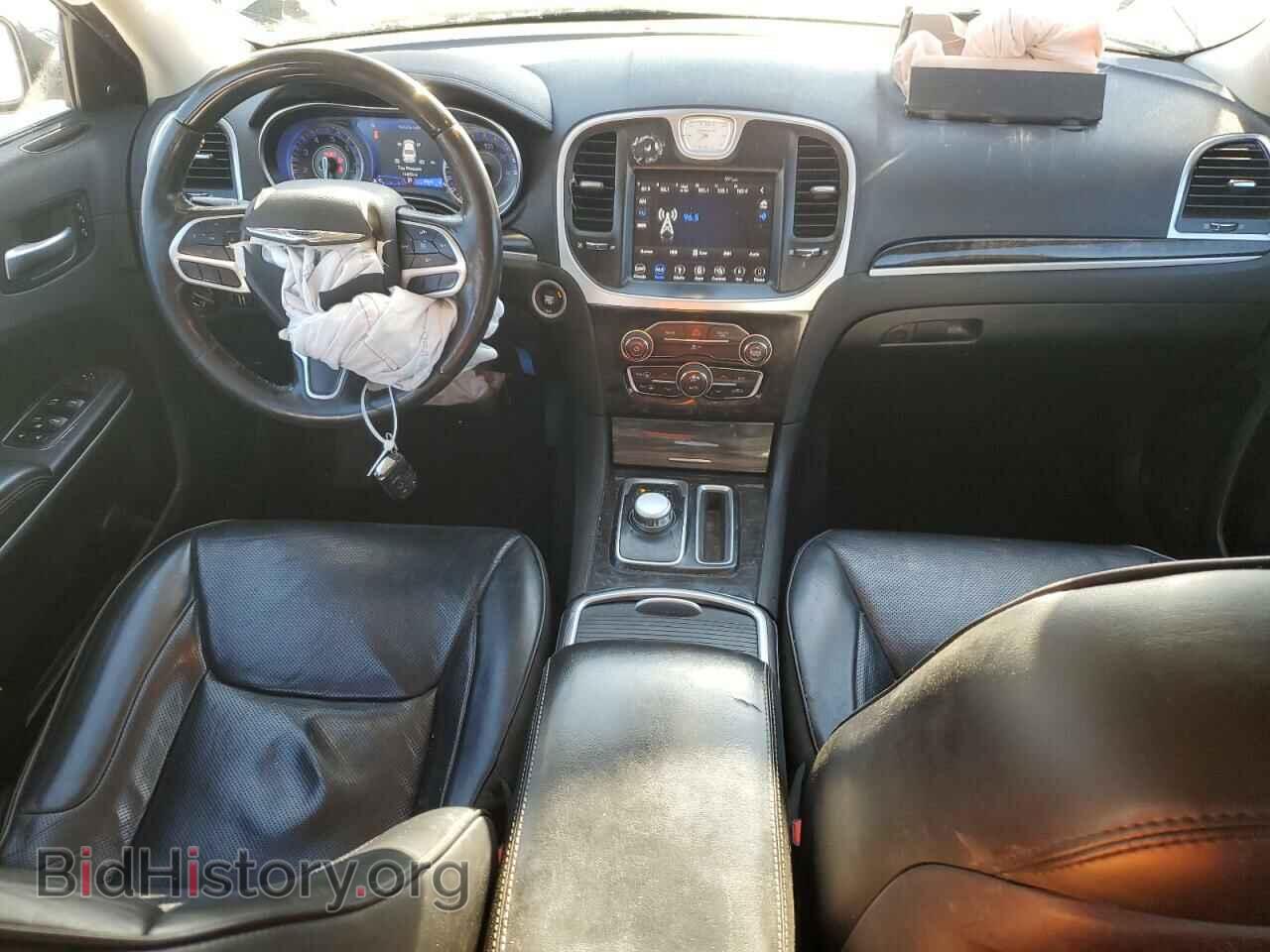 2019 CHRYSLER 300 - VIN: 2C3CCAEG5KH585788 - Фото 8