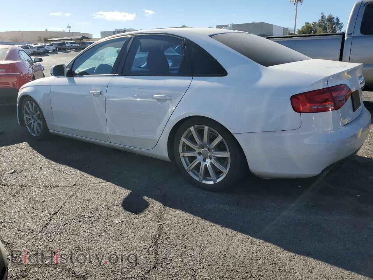 2011 AUDI A4 - VIN: WAUAFAFL6BN043139 - Фото 2