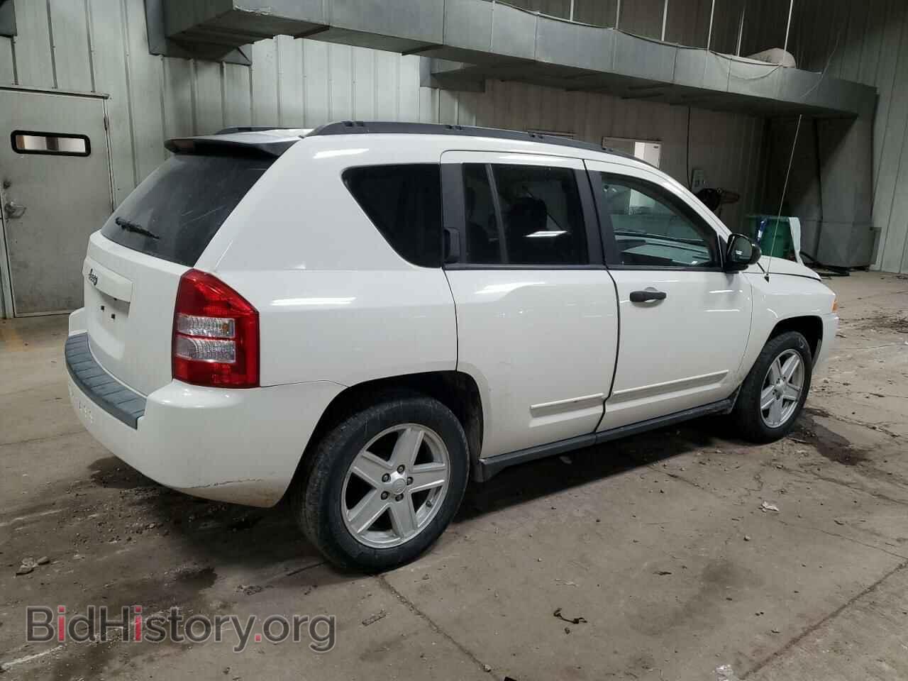 2008 JEEP COMPASS - VIN: 1J8FT47W88D781320 - Фото 3