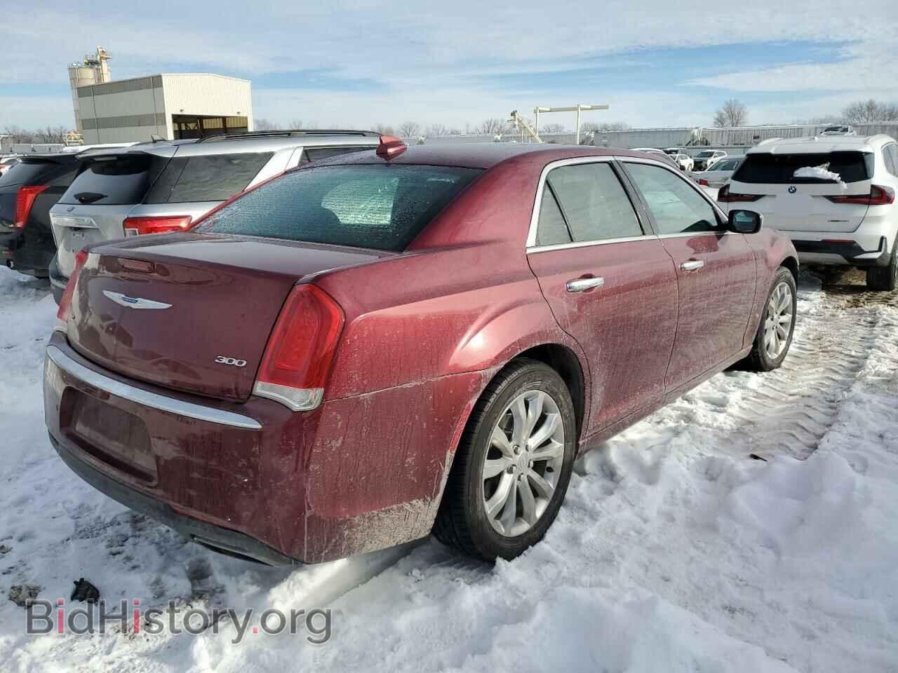 2018 CHRYSLER 300 - VIN: 2C3CCAKG3JH267946 - Фото 3