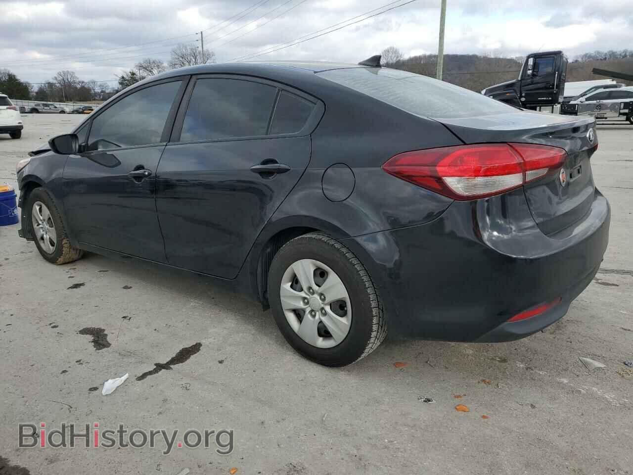2017 KIA FORTE - VIN: 3KPFL4A75HE138057 - Фото 2
