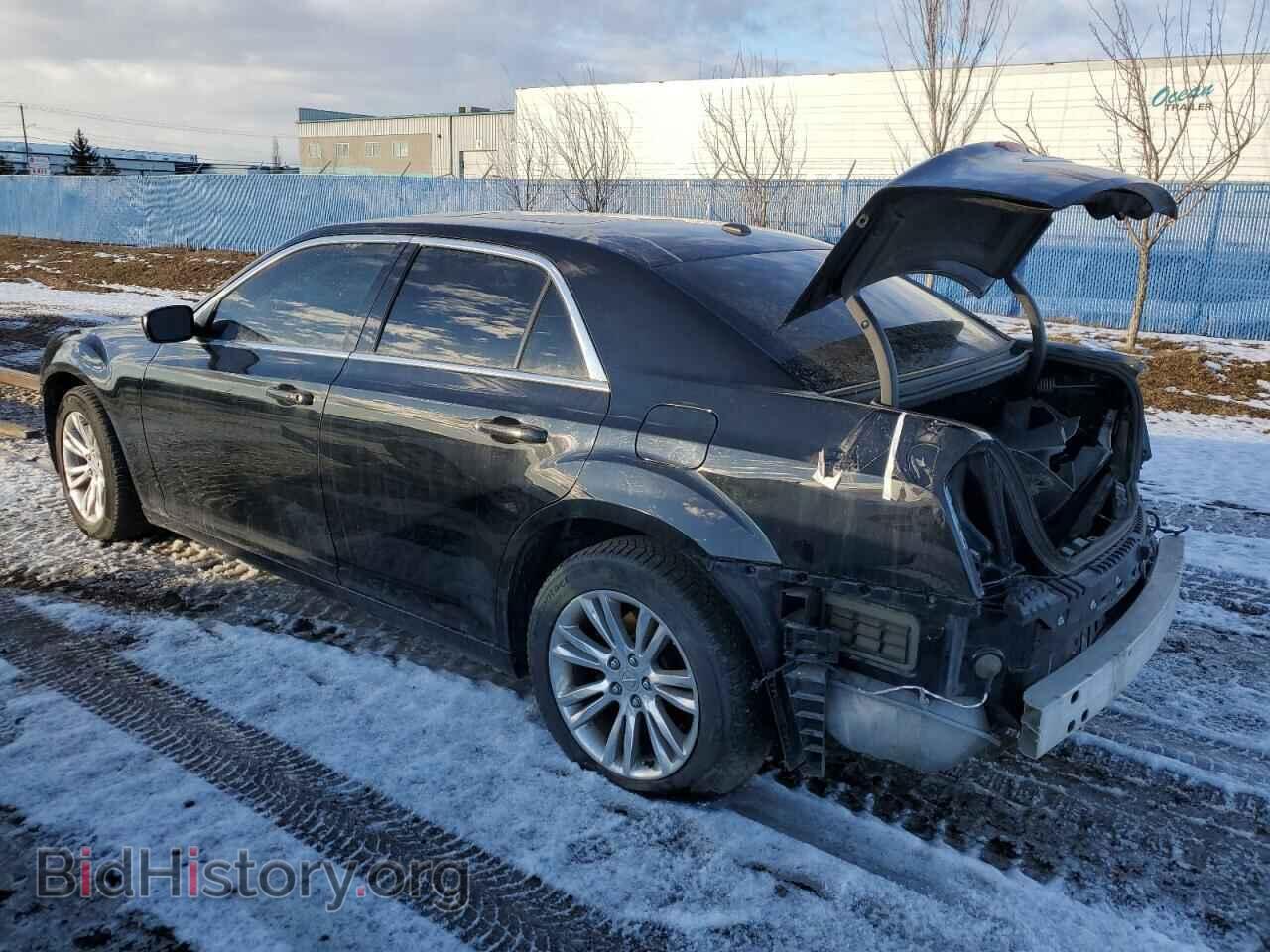 2017 CHRYSLER 300 - VIN: 2C3CCAAG1HH599511 - Фото 2