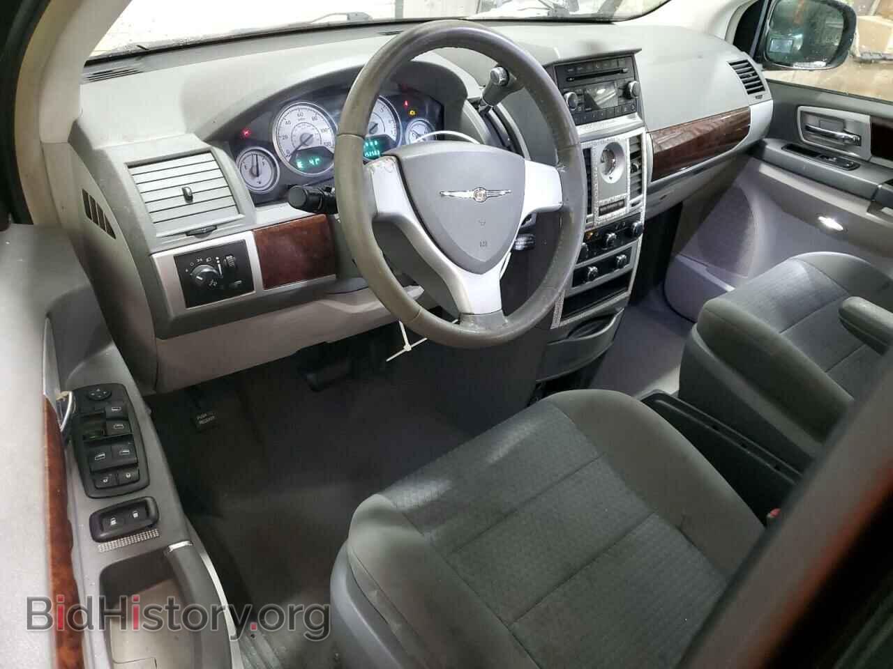2009 CHRYSLER MINIVAN - VIN: 2A8HR54169R665716 - Фото 8