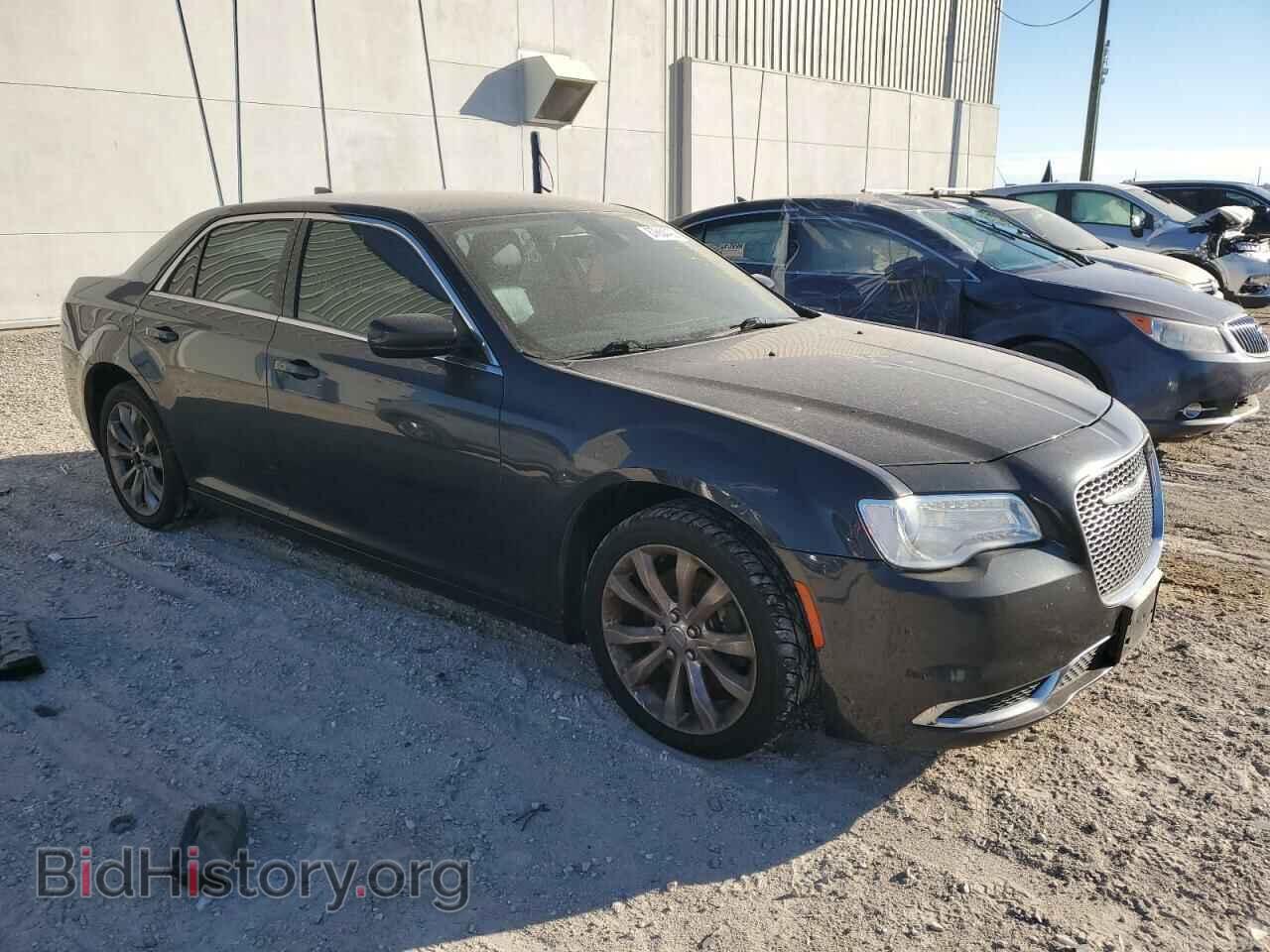 2017 CHRYSLER 300 - VIN: 2C3CCARG5HH614578 - Фото 4
