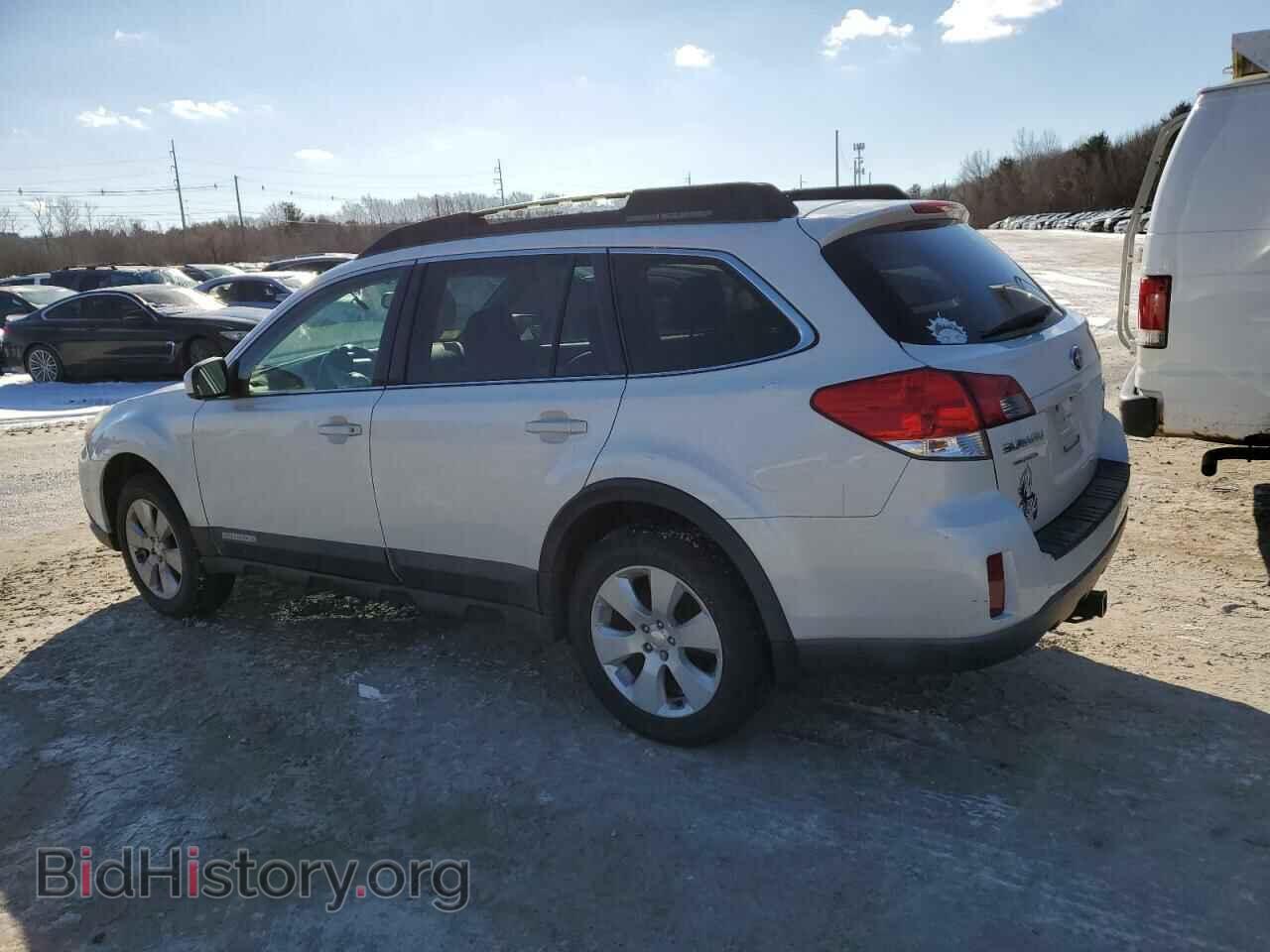 2011 SUBARU OUTBACK - VIN: 4S4BRBCC0B3345736 - Photo 2