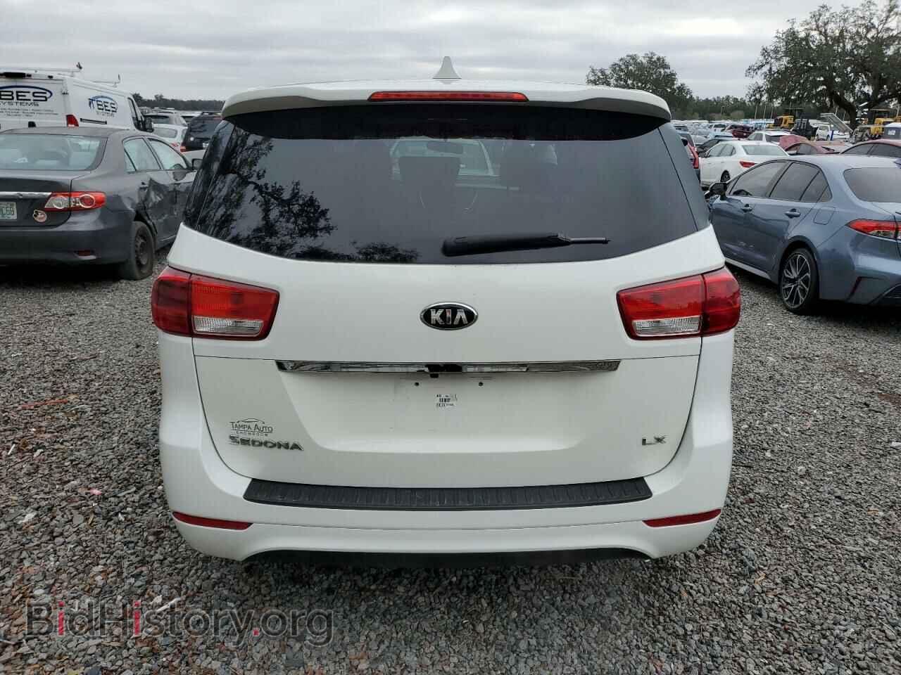 2017 KIA All Models - VIN: KNDMB5C11H6302175 - Фото 6