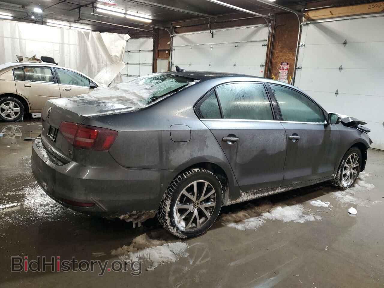 2017 VOLKSWAGEN JETTA - VIN: 3VWDB7AJ7HM217823 - Фото 3