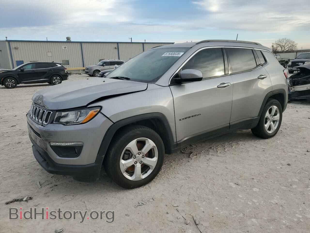 Photo 3C4NJCBB2HT682171 - JEEP COMPASS 2017