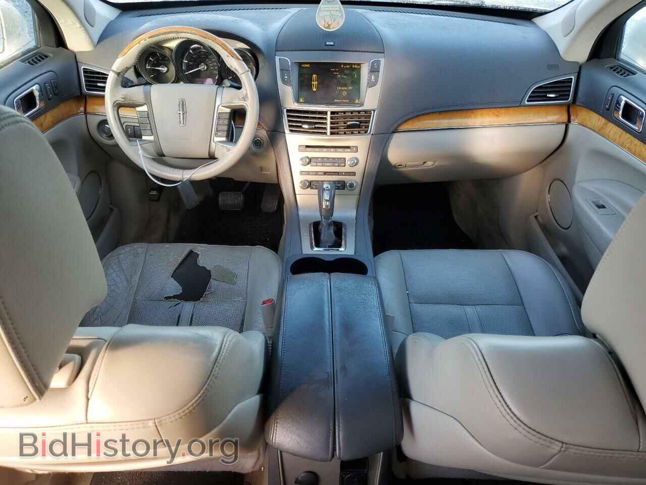 2010 LINCOLN MKT - VIN: 2LMHJ5AT3ABJ10319 - Фото 8