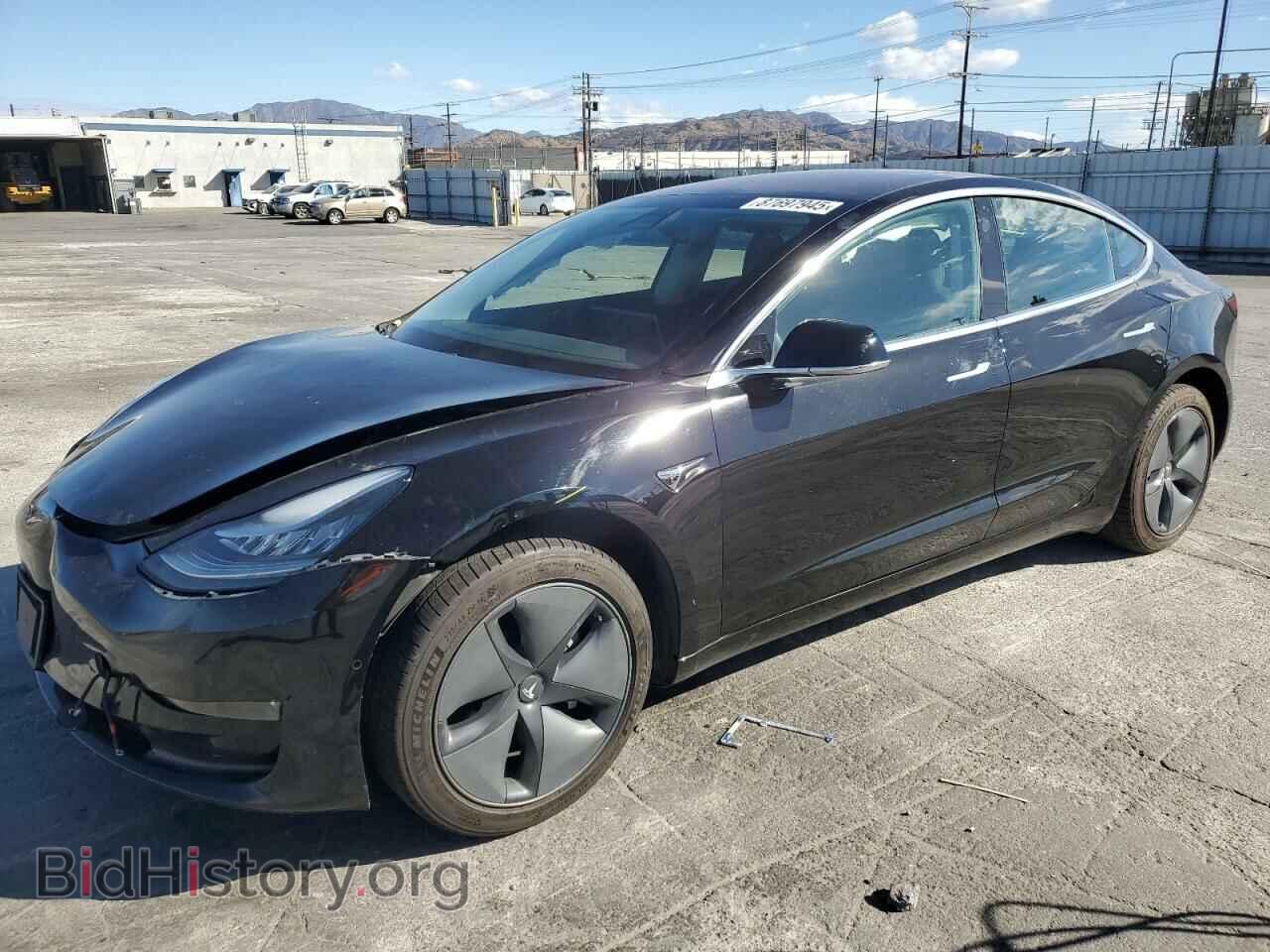 Фотография 5YJ3E1EA6JF173093 - TESLA MODEL 3 2018