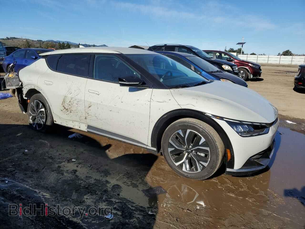 2022 KIA EV6 LIGHT - VIN: KNDC34LA9N5041088 - Фото 4