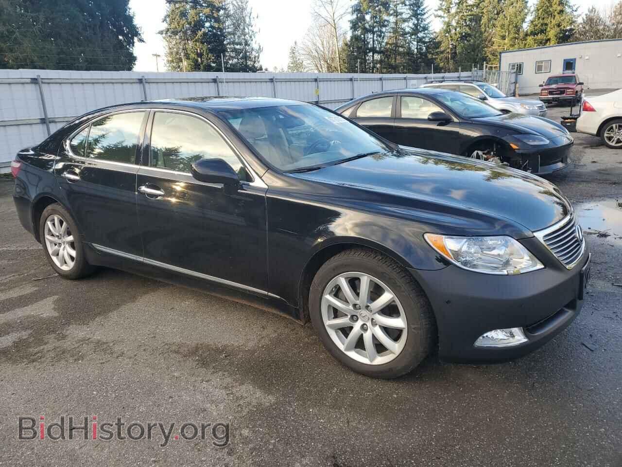 2009 LEXUS LS460 - VIN: JTHCL46F595002414 - Photo 4