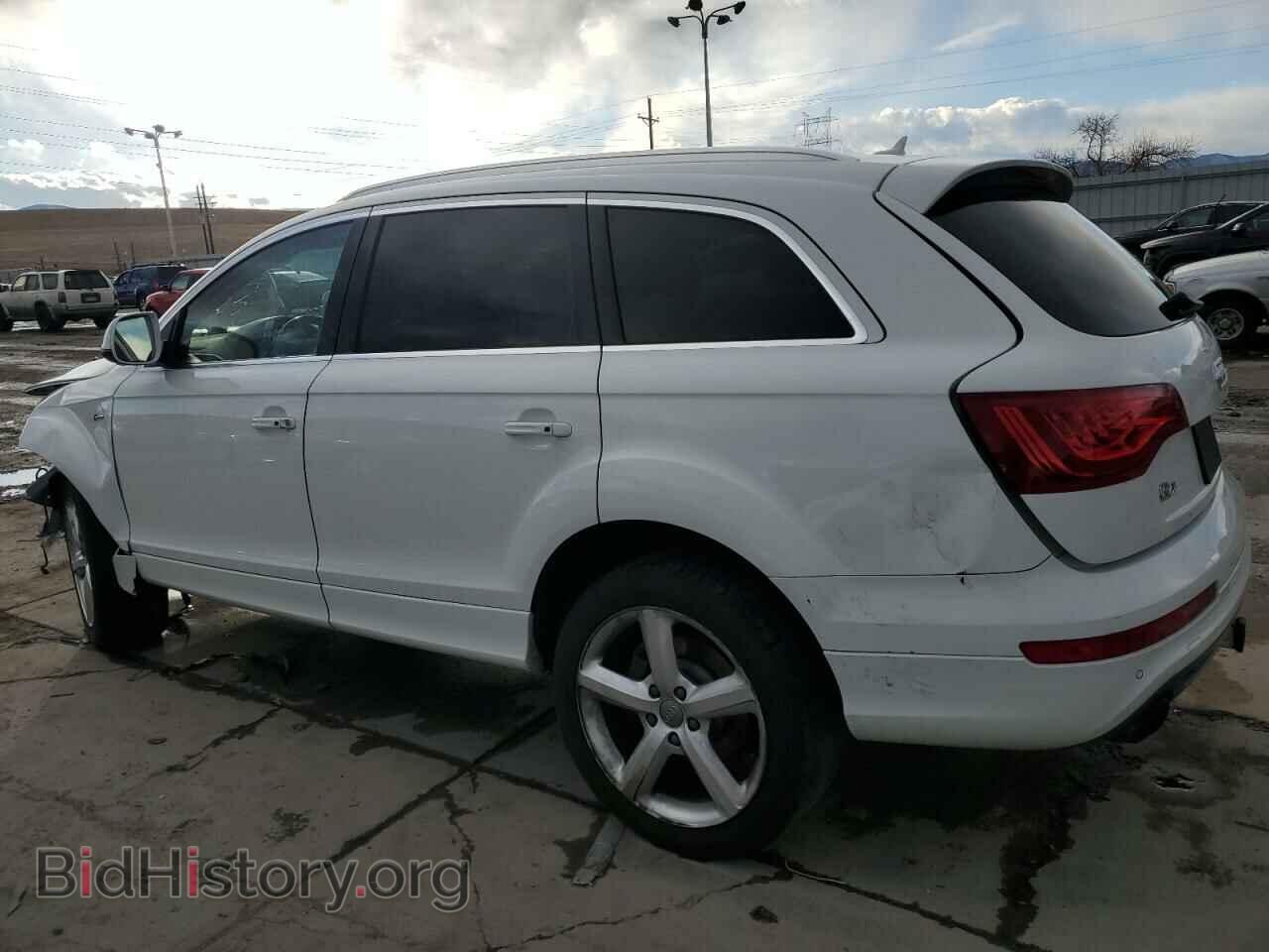 2015 AUDI Q7 - VIN: WA1DGAFE4FD018549 - Фото 2