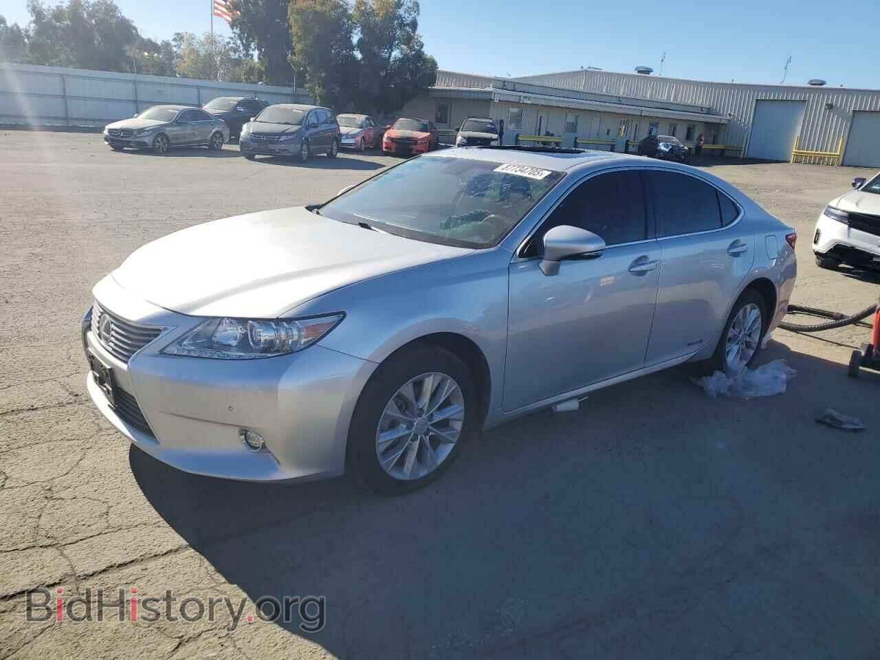 Фотография JTHBW1GG4E2075942 - LEXUS ES300 2014