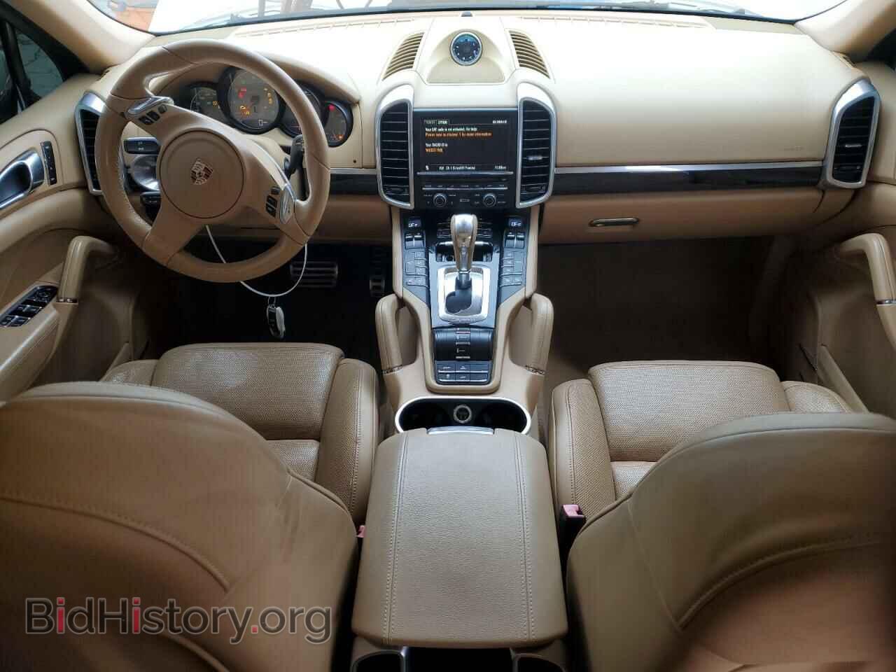 2011 PORSCHE CAYENNE - VIN: WP1AE2A28BLA92346 - Фото 8