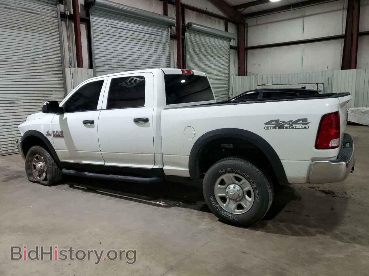 2018 RAM All Models - VIN: 3C6UR5CL0JG349433 - Photo 2
