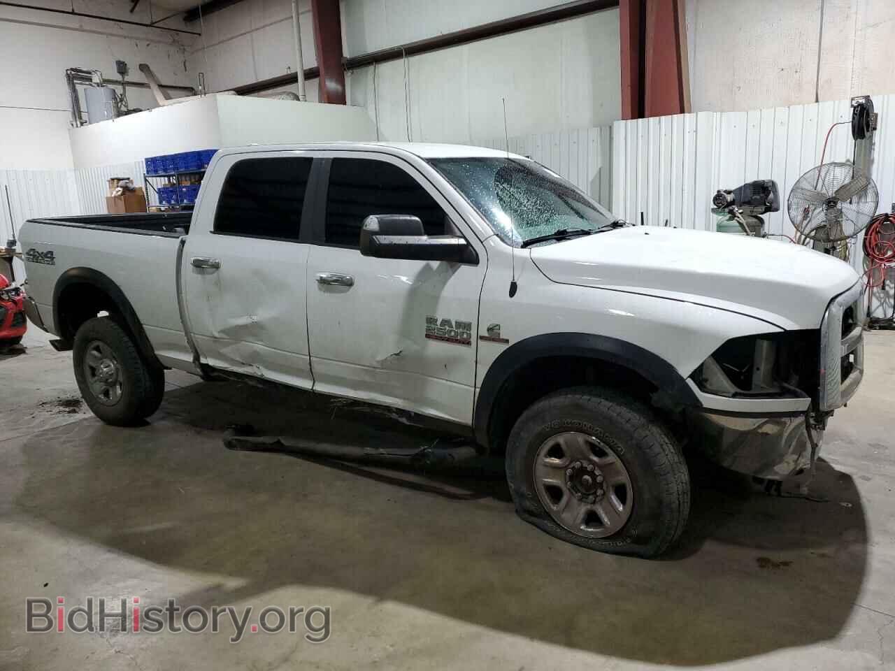 2018 RAM All Models - VIN: 3C6UR5CL0JG349433 - Photo 4