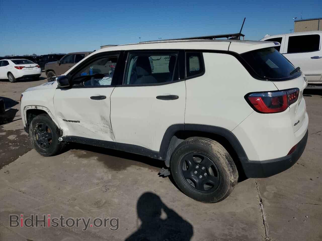 2018 JEEP COMPASS - VIN: 3C4NJDAB1JT100770 - Фото 2