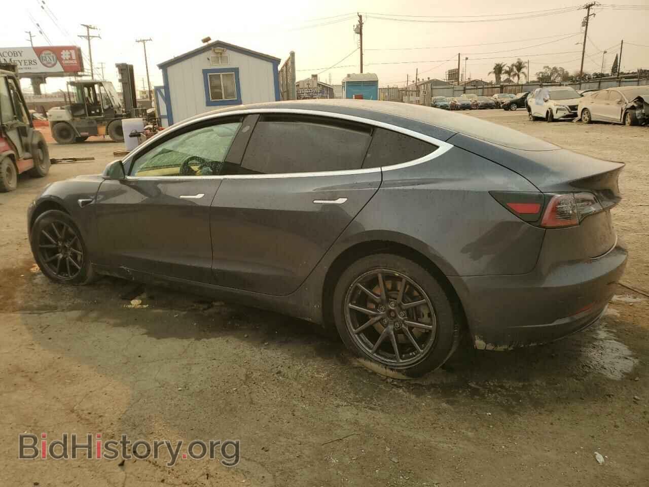 2018 TESLA MODEL 3 - VIN: 5YJ3E1EA4JF123762 - Photo 2