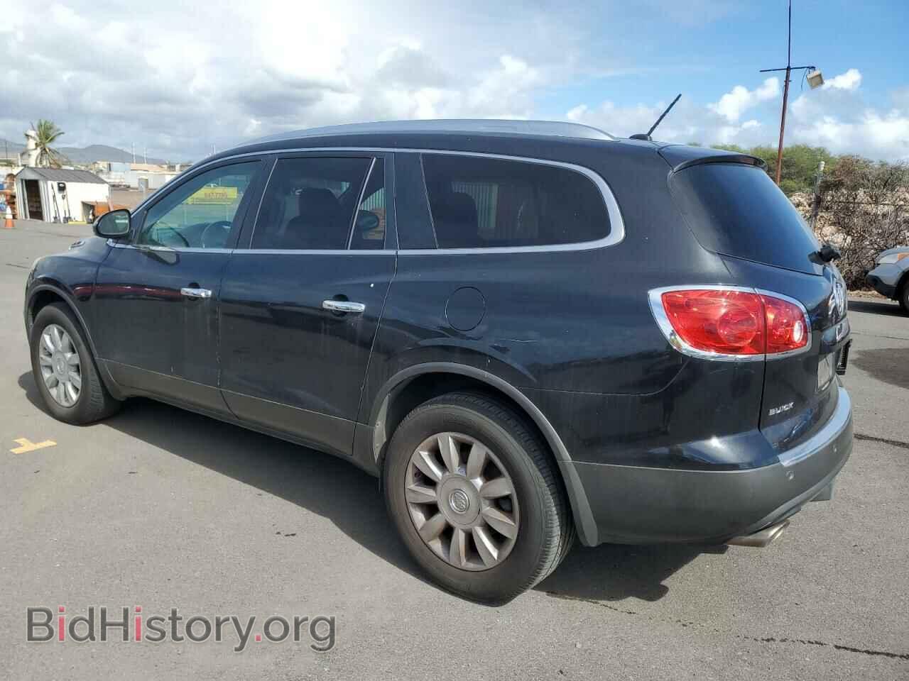 2011 BUICK ENCLAVE - VIN: 5GAKRCED2BJ159547 - Фото 2
