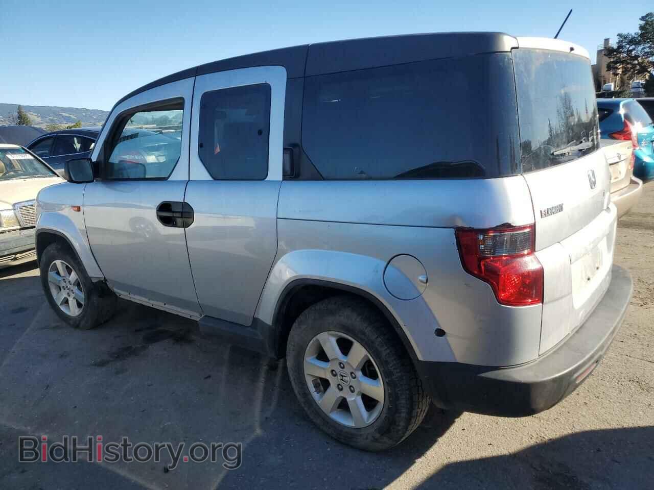 2011 HONDA ELEMENT - VIN: 5J6YH2H73BL000238 - Photo 2
