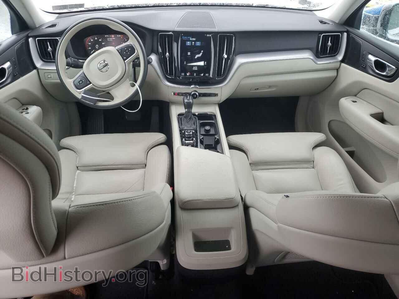 2019 VOLVO XC60 - VIN: LYV102RKXKB331663 - Фото 8