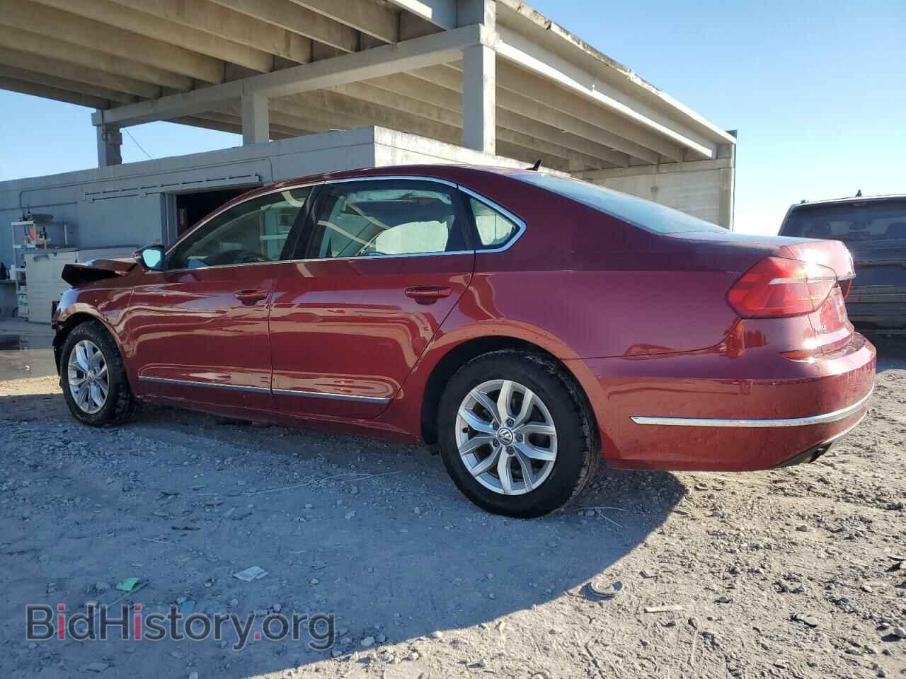 2016 VOLKSWAGEN PASSAT - VIN: 1VWAT7A32GC016705 - Фото 2