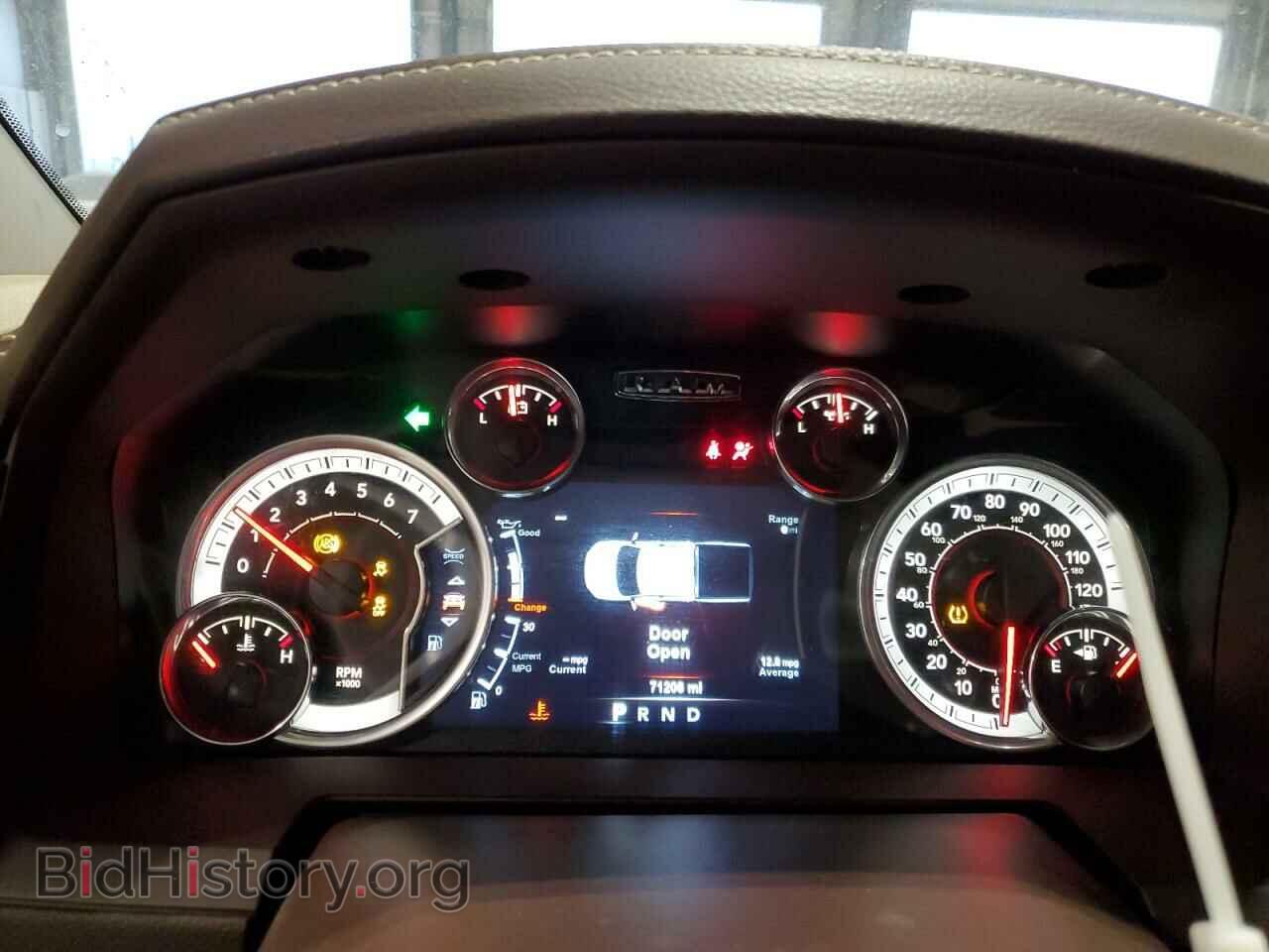 2018 RAM 1500 - VIN: 1C6RR7NT1JS159499 - Фото 9