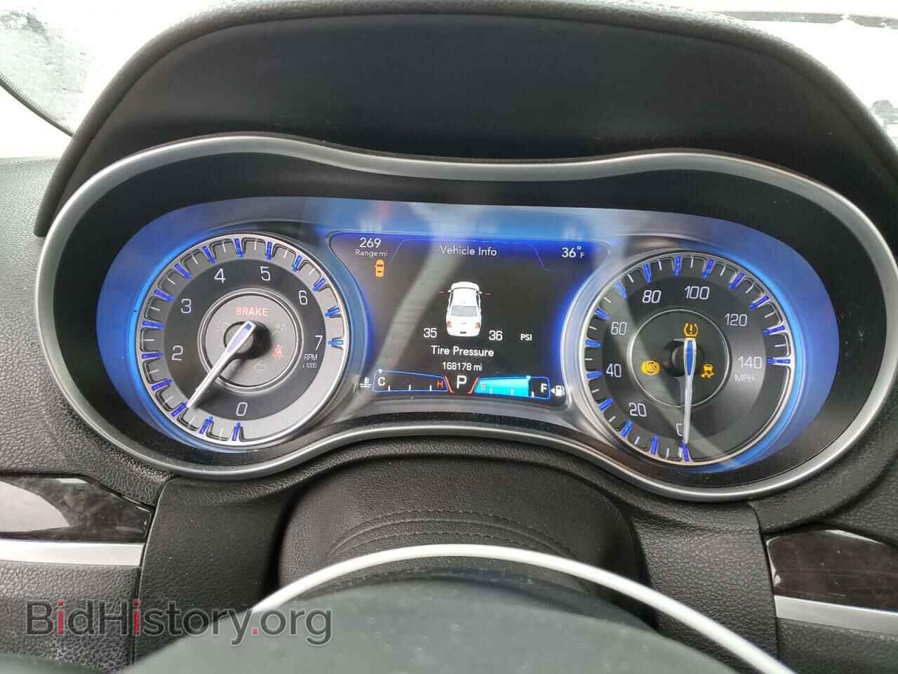 2016 CHRYSLER 300 - VIN: 2C3CCAEG4GH294724 - Фото 9