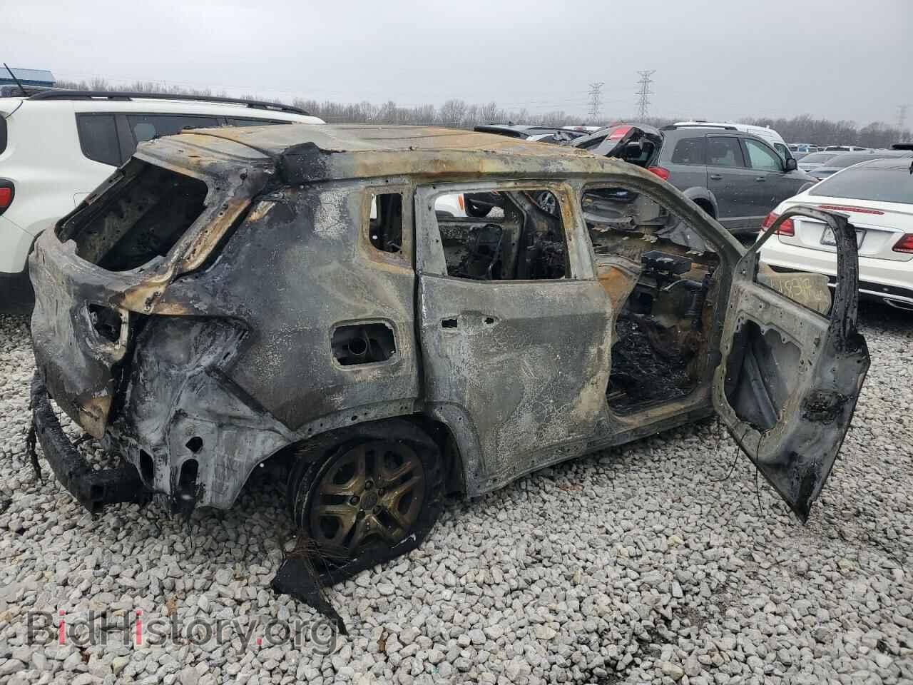 2017 JEEP COMPASS - VIN: 3C4NJCAB6HT668517 - Фото 3