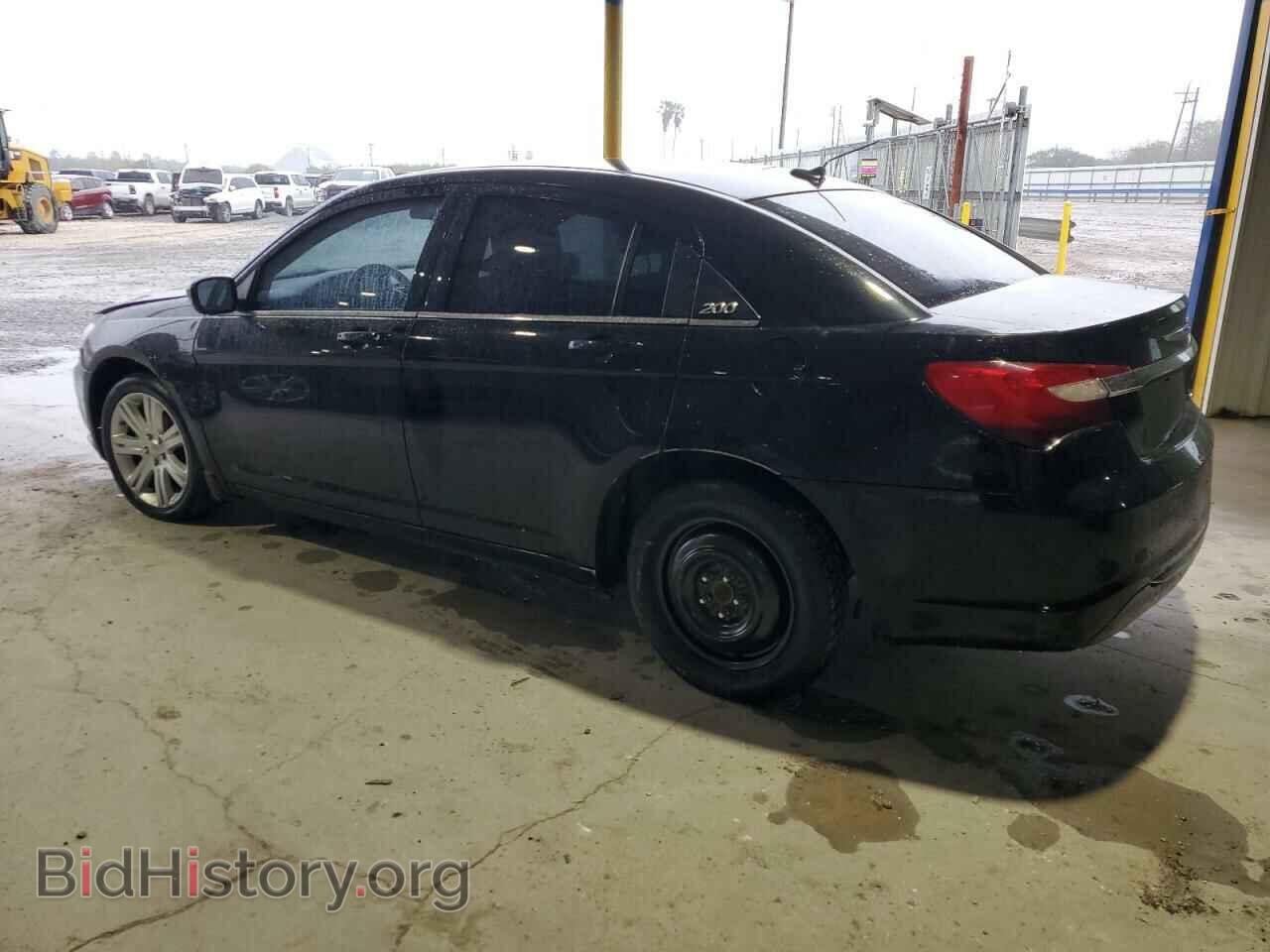 2013 CHRYSLER 200 - VIN: 1C3CCBBB5DN693966 - Фото 2