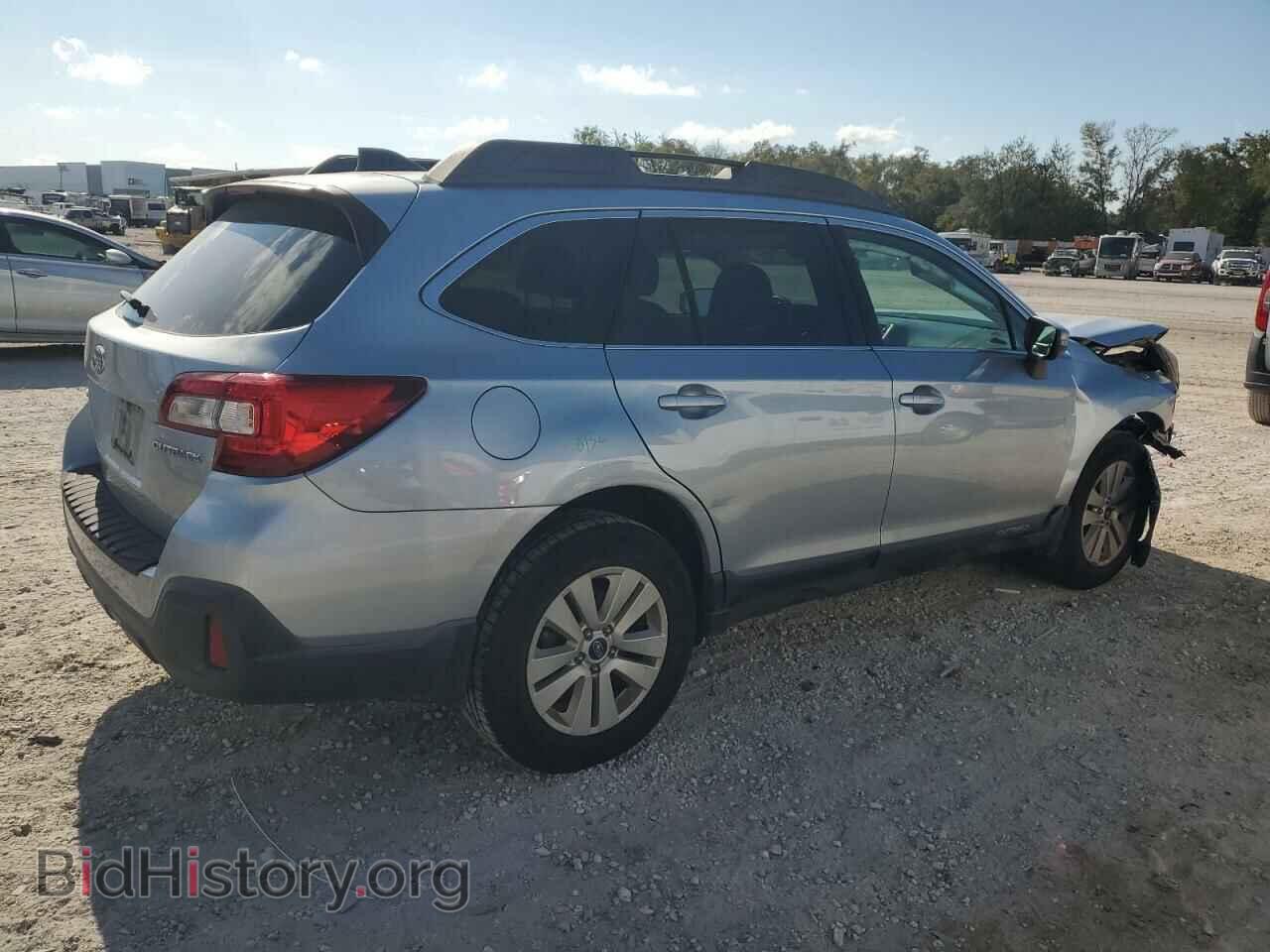 2018 SUBARU OUTBACK - VIN: 4S4BSAFC5J3308545 - Фото 3
