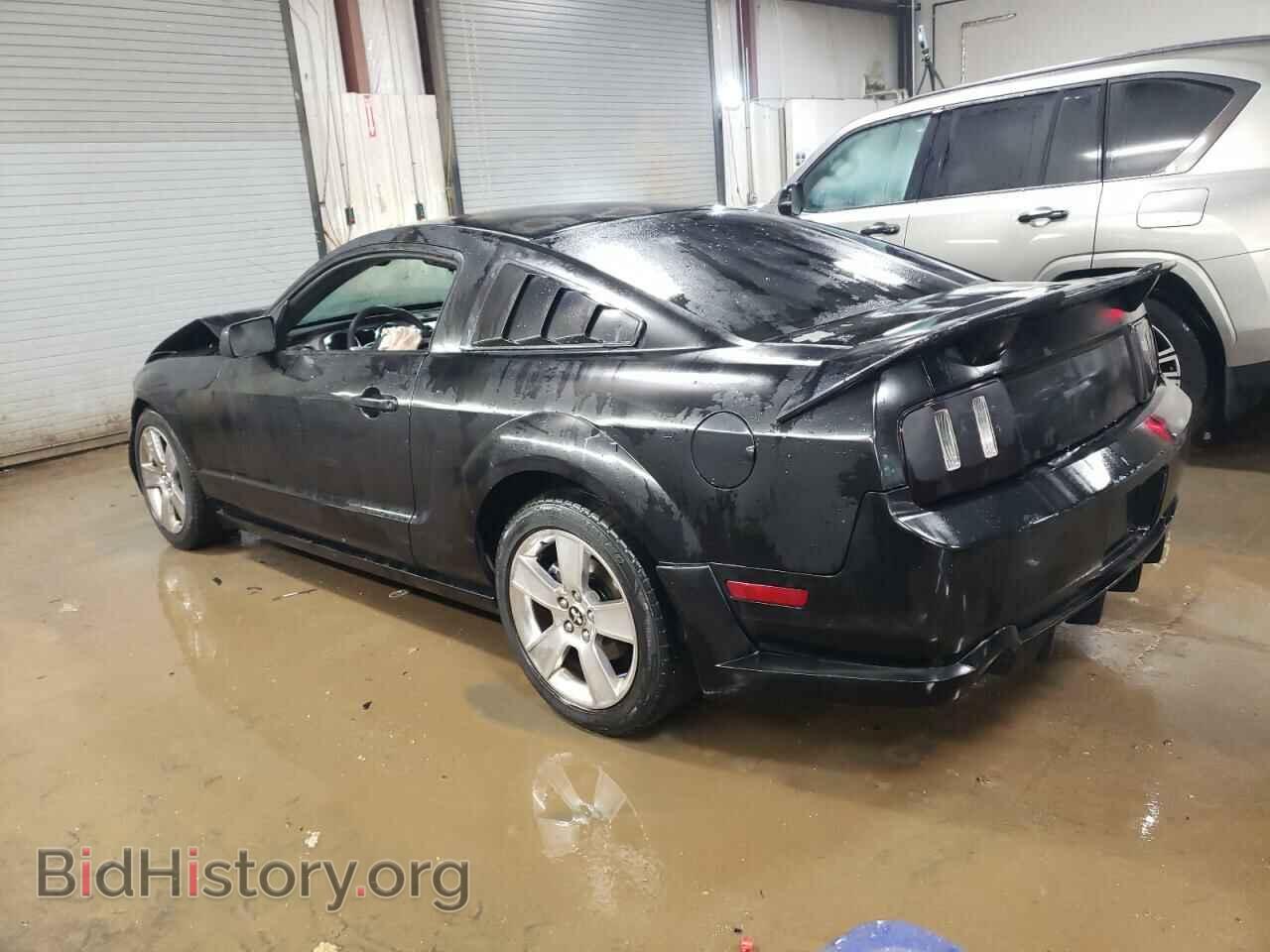 2007 FORD MUSTANG - VIN: 1ZVFT82H575255143 - Фото 2
