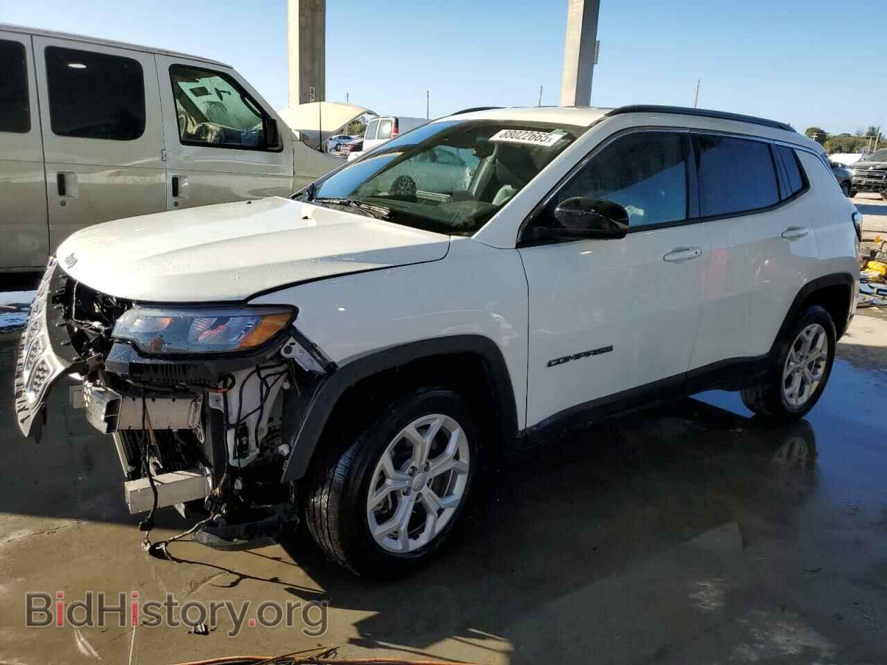 Photo 3C4NJDBN5RT111341 - JEEP COMPASS 2024