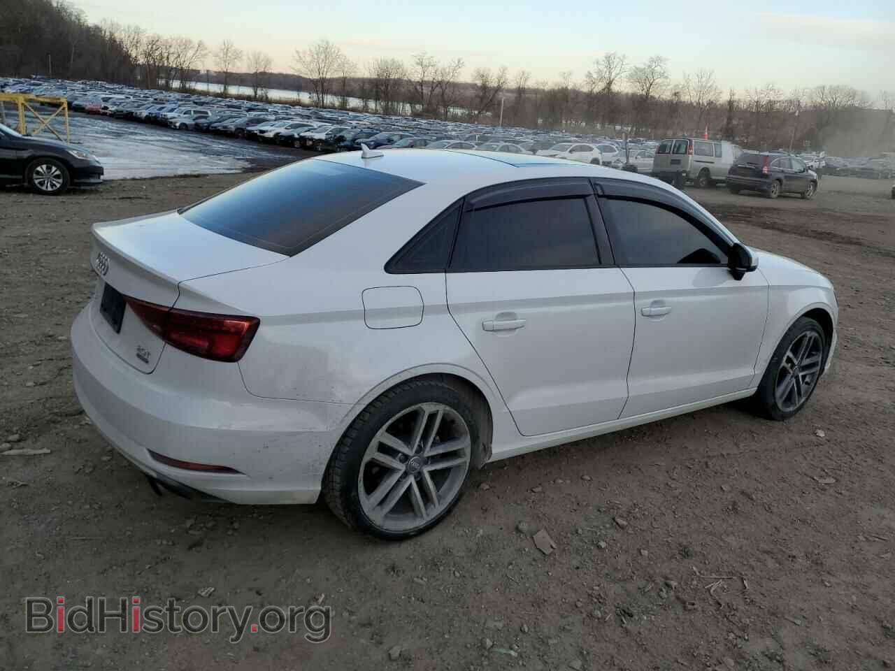 2017 AUDI A3 - VIN: WAUB8GFF8H1025348 - Фото 3