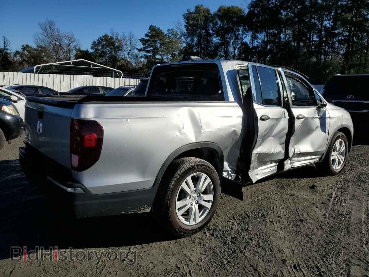 2018 HONDA RIDGELINE - VIN: 5FPYK2F28JB002235 - Фото 3