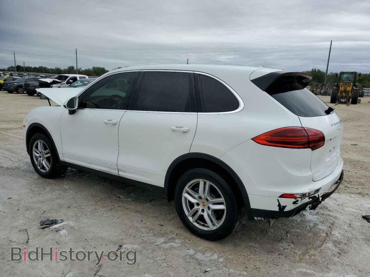 2016 PORSCHE CAYENNE - VIN: WP1AA2A24GLA11362 - Фото 2