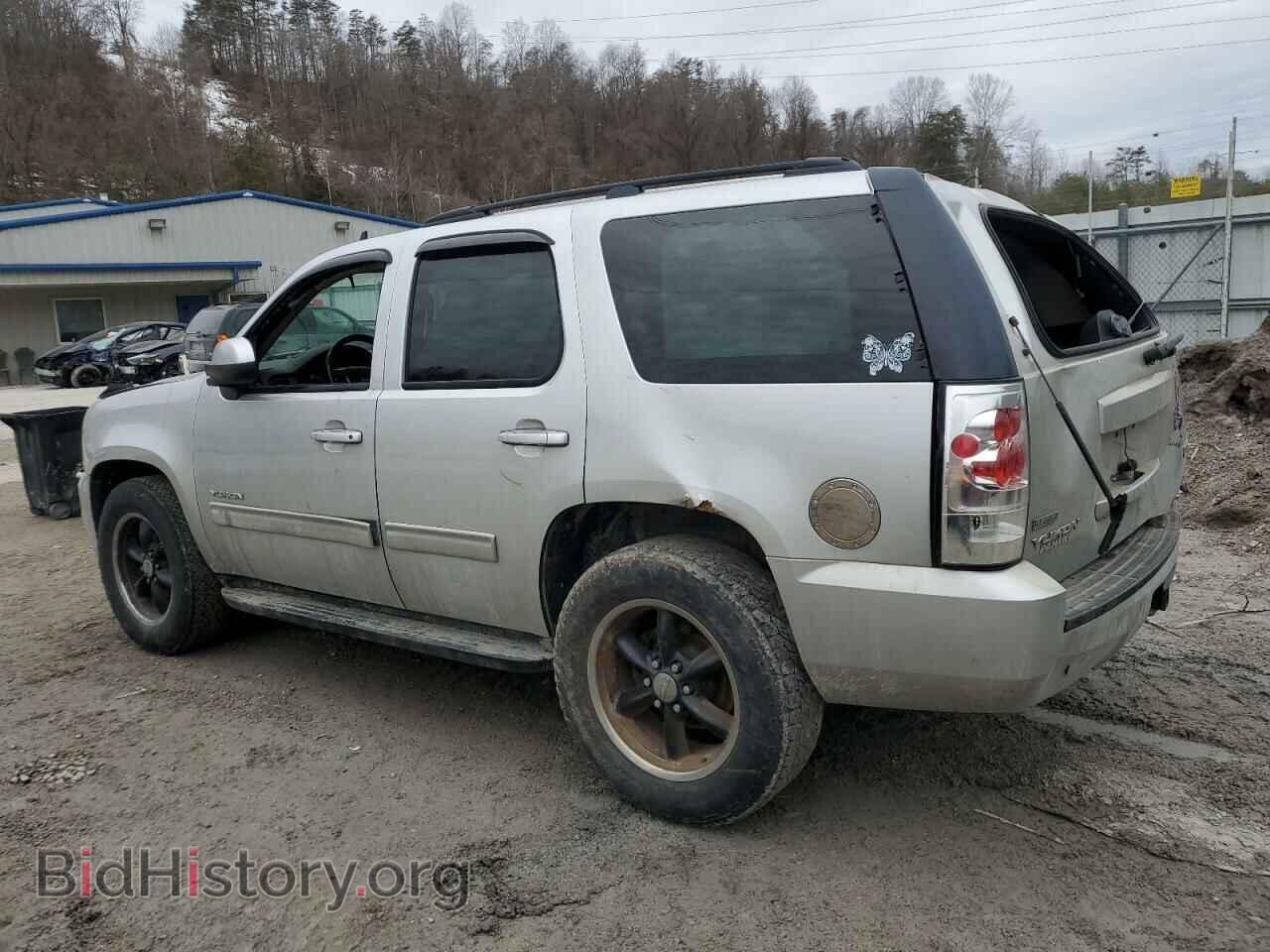 2011 GMC YUKON - VIN: 1GKS2AE02BR169960 - Фото 2