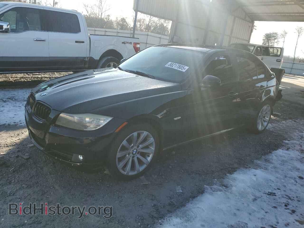 Photo WBAPH7C57BE851237 - BMW 3 SERIES 2011