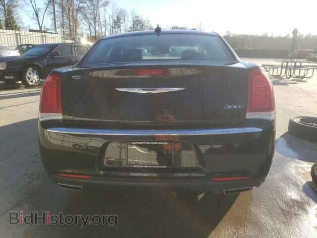 2019 CHRYSLER 300 - VIN: 2C3CCAAG1KH589987 - Фото 6