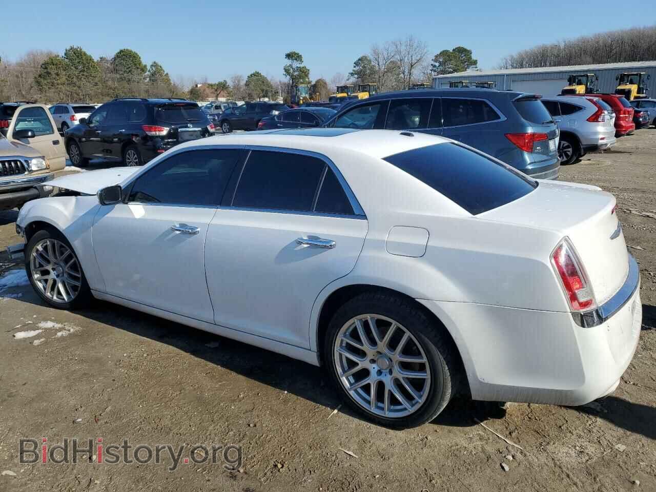 2013 CHRYSLER 300 - VIN: 2C3CCAET7DH587008 - Фото 2