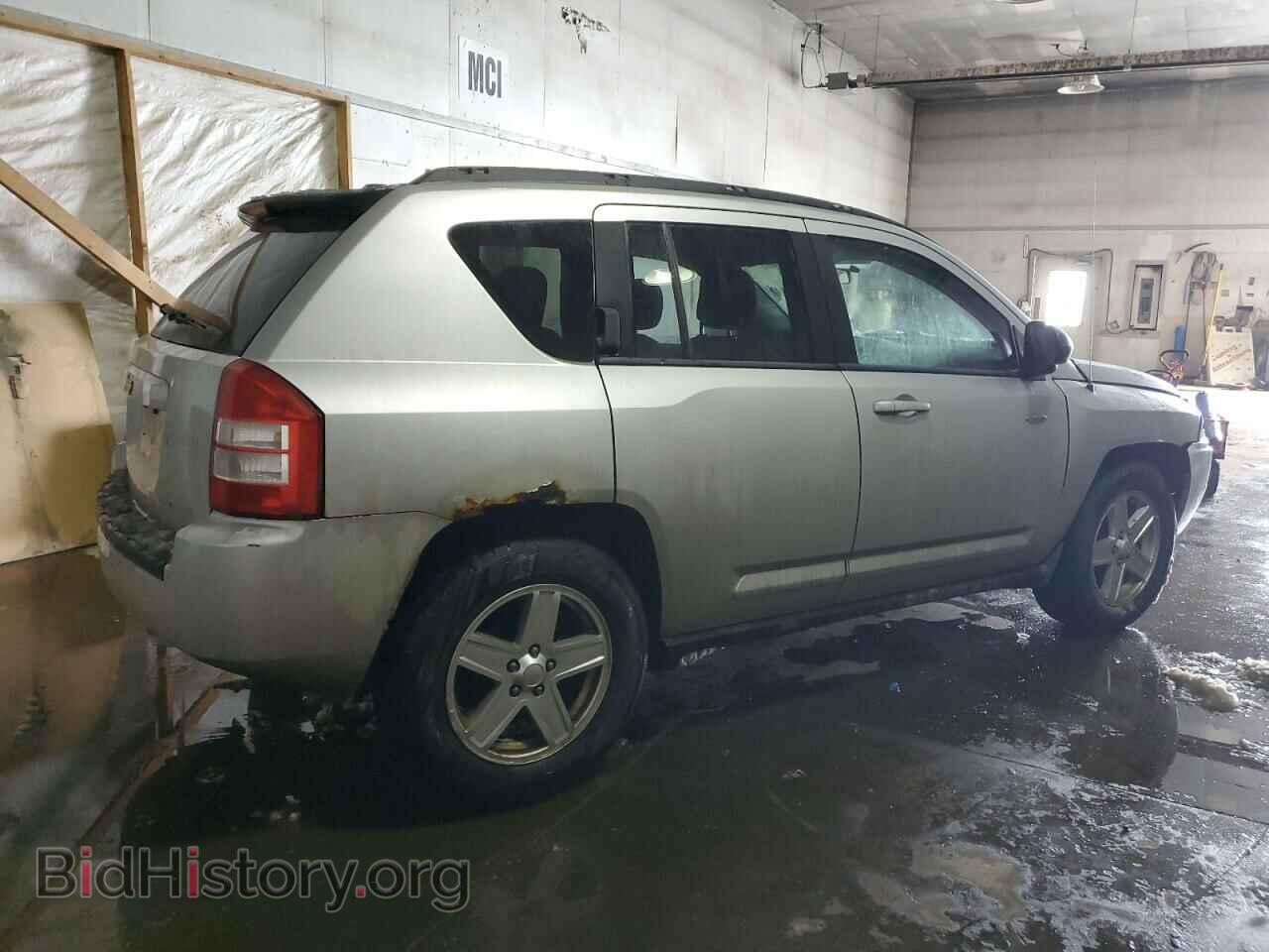 2010 JEEP COMPASS - VIN: 1J4NF1FB8AD620344 - Фото 3