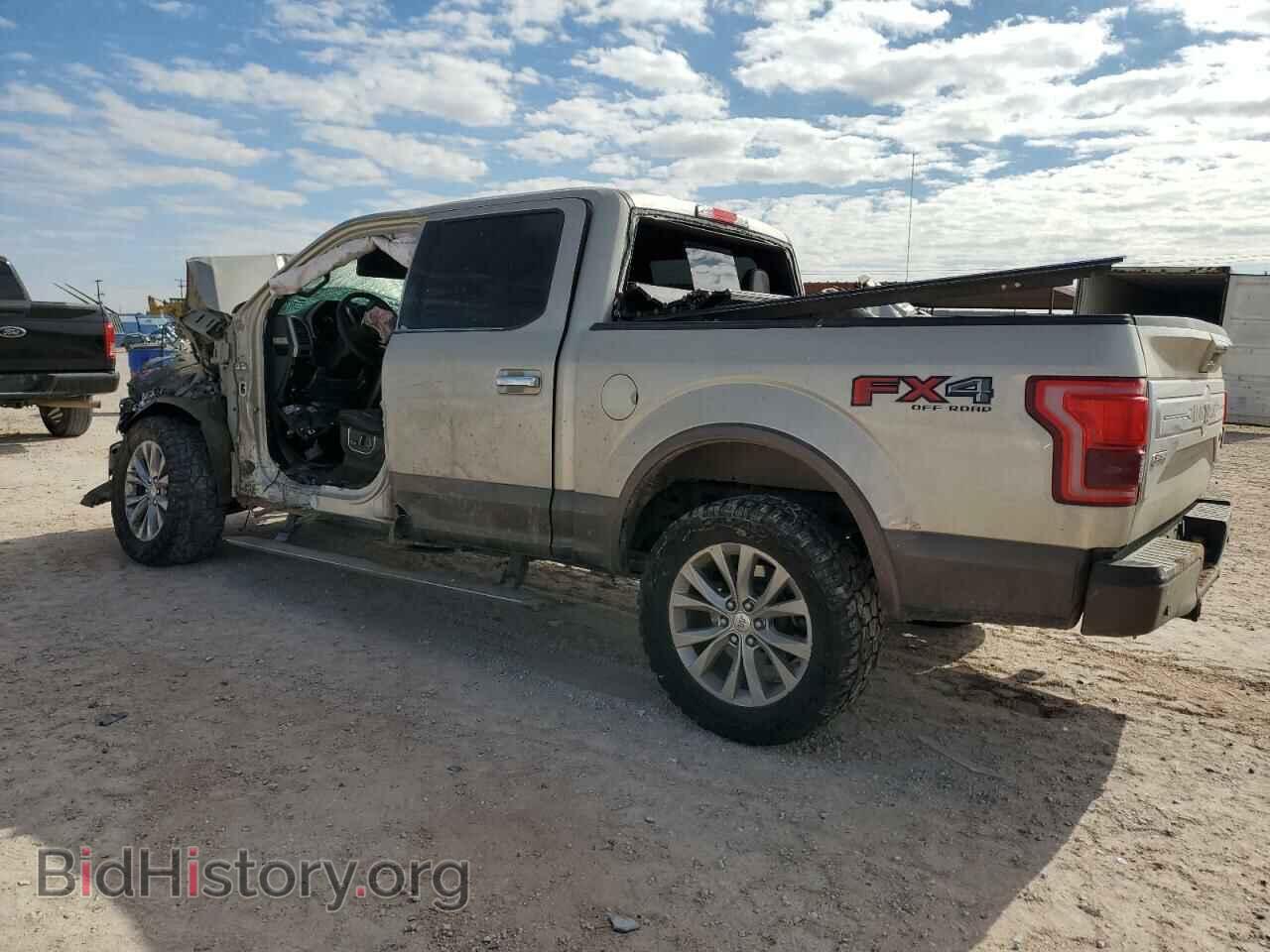 2017 FORD F-150 - VIN: 1FTEW1EG4HFC02820 - Фото 2